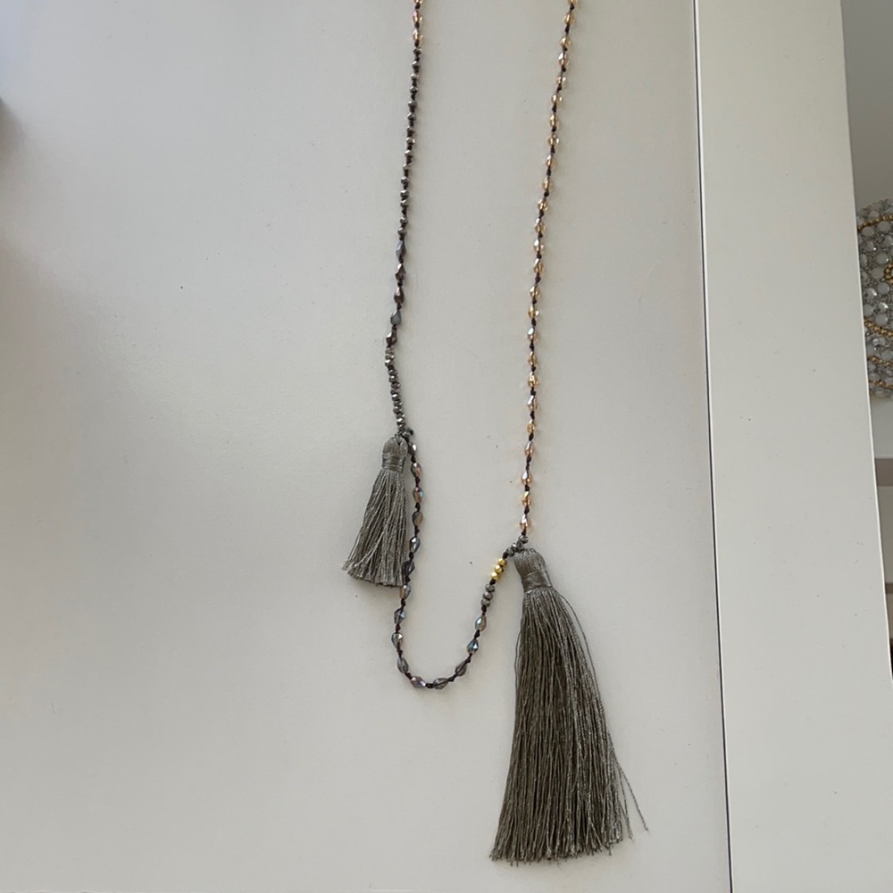 Boutique fringe necklace